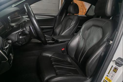 WHITE 2019 BMW 540 540i Sedan