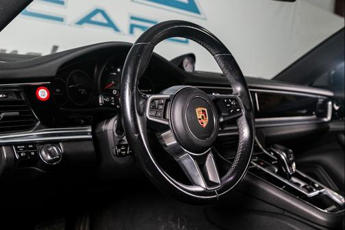 2018 Porsche Panamera 4