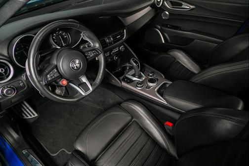 2022 Alfa Romeo Giulia Ti