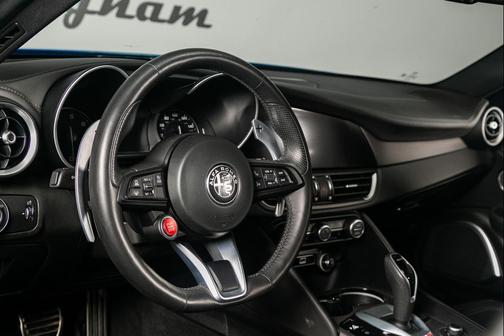 2022 Alfa Romeo Giulia Ti