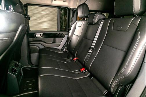 2024 INEOS Grenadier AWD