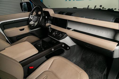 2021 Land Rover Defender 110 SE