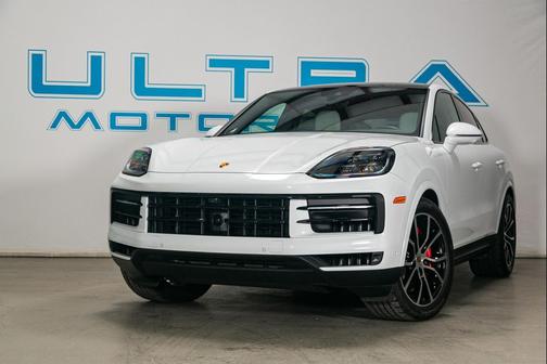 2024 Porsche Cayenne S