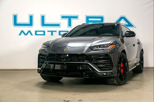 2019 Lamborghini Urus AWD