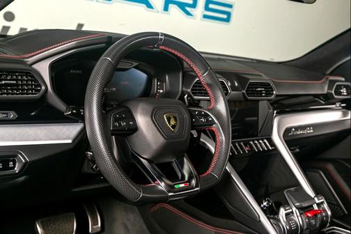 2019 Lamborghini Urus AWD