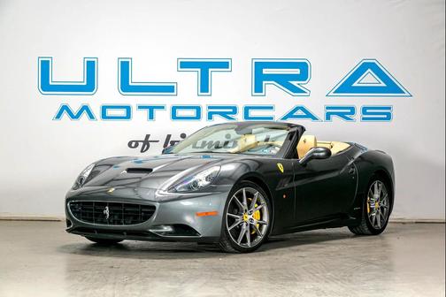 2011 Ferrari California Base