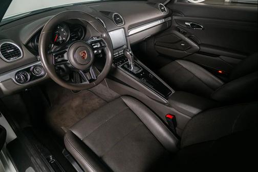 2018 Porsche 718 Cayman Coupe