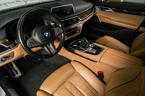 2020 BMW 740 740i Sedan