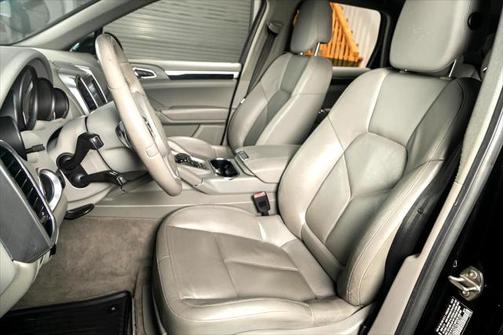 2013 Porsche Cayenne Base
