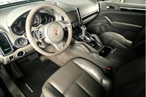 2013 Porsche Cayenne Base