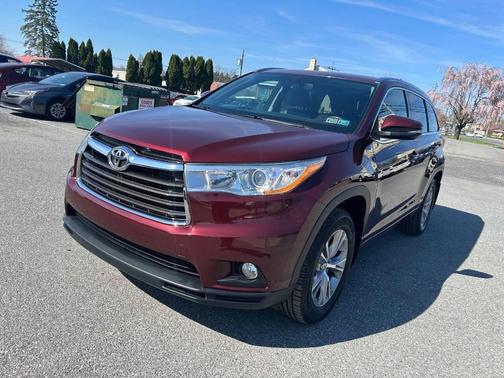 Ooh La La Rouge Mica 2014 Toyota Highlander XLE