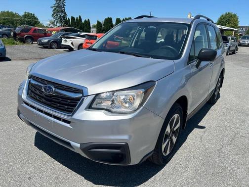 Ice Silver Metallic 2018 Subaru Forester 2.5i