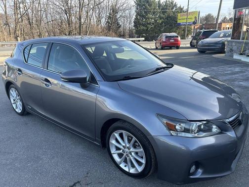 2013 Lexus CT 200h Base 4dr Hatchback