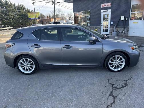 2013 Lexus CT 200h Base 4dr Hatchback