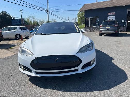 Black Solid 2015 Tesla Model S 85D