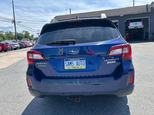 Lapis Blue Pearl 2017 Subaru Outback 2.5i Limited