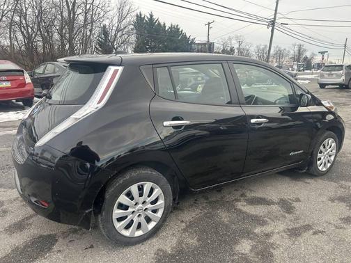 2017 Nissan Leaf SV 4dr Hatchback