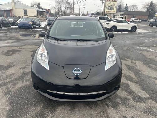 2017 Nissan Leaf SV 4dr Hatchback