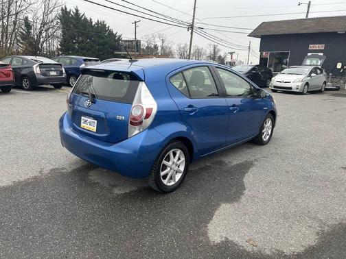 2014 Toyota Prius c Four