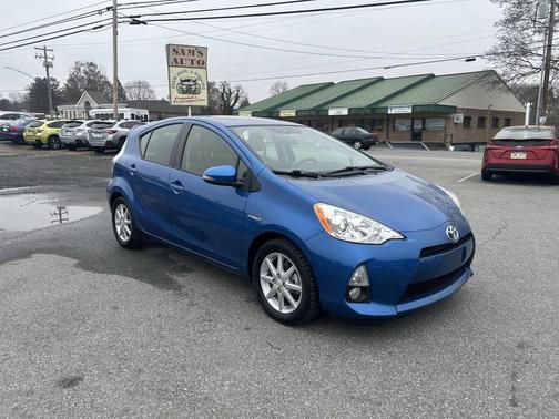 2014 Toyota Prius c Four