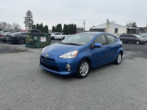 2014 Toyota Prius c Four