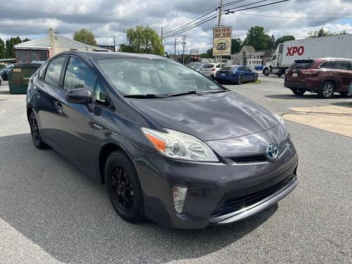 Winter Gray Metallic 2012 Toyota Prius Three
