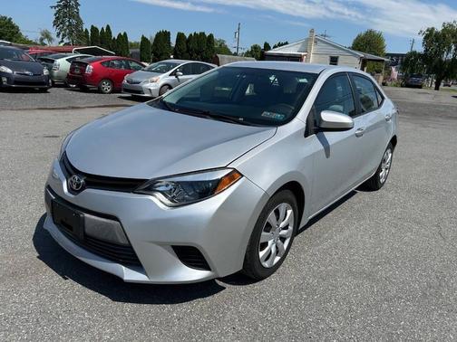 Classic Silver Metallic 2014 Toyota Corolla LE