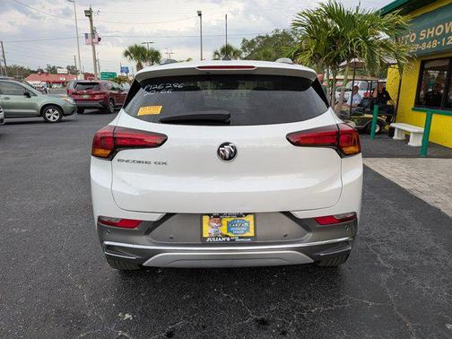 White Frost Tricoat 2020 Buick Encore GX Essence