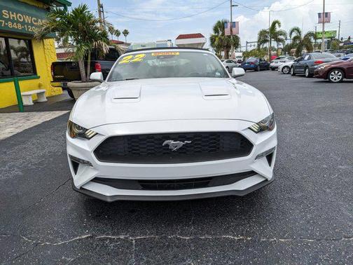 2022 Ford Mustang EcoBoost