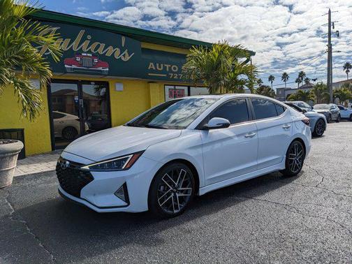 2020 Hyundai ELANTRA Sport