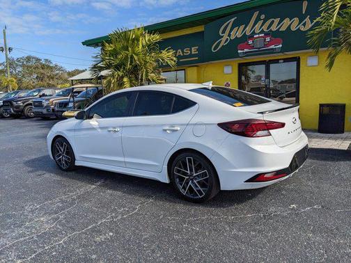 2020 Hyundai ELANTRA Sport