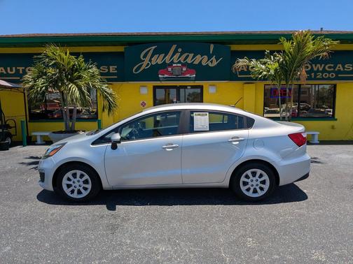 Bright Silver 2017 Kia Rio LX