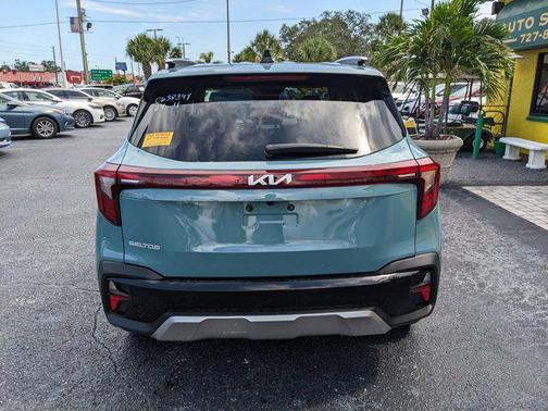 2024 Kia Seltos EX