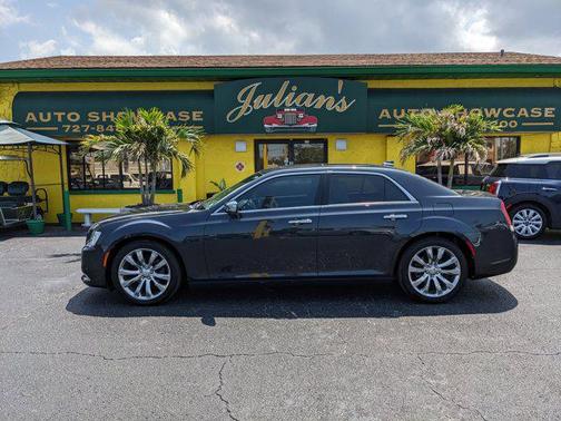 2017 Chrysler 300C Base