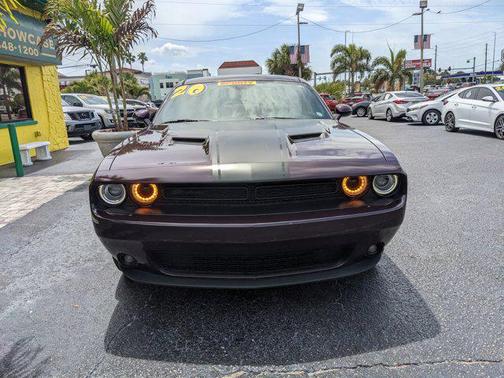 2020 Dodge Challenger SXT