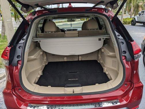 2018 Nissan Rogue SV