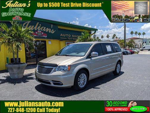 2015 Chrysler Town & Country Touring-L