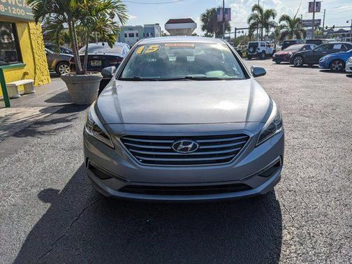 2015 Hyundai SONATA SE