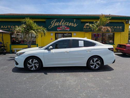 Crystal White Pearl 2022 Subaru Legacy Premium
