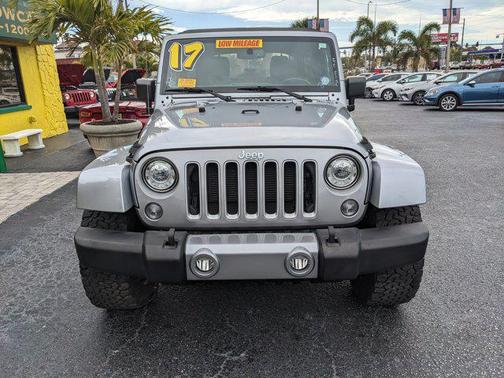 2017 Jeep Wrangler Unlimited Sahara