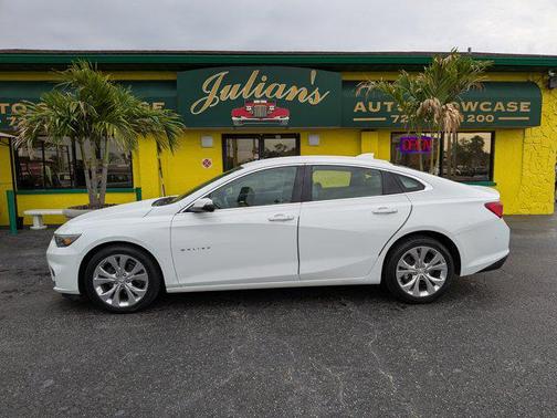 Summit White 2017 Chevrolet Malibu Premier