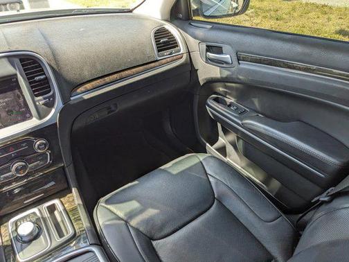 2019 Chrysler 300 Limited
