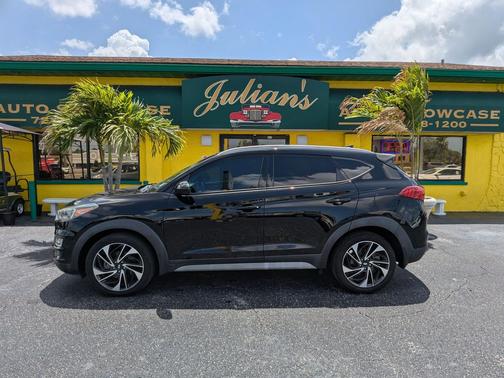 Black Noir Pearl 2019 Hyundai TUCSON Sport