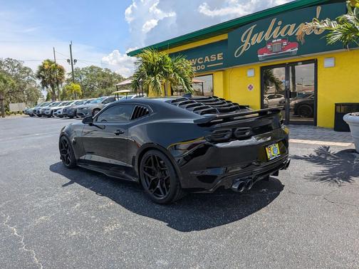 Black 2019 Chevrolet Camaro 1SS