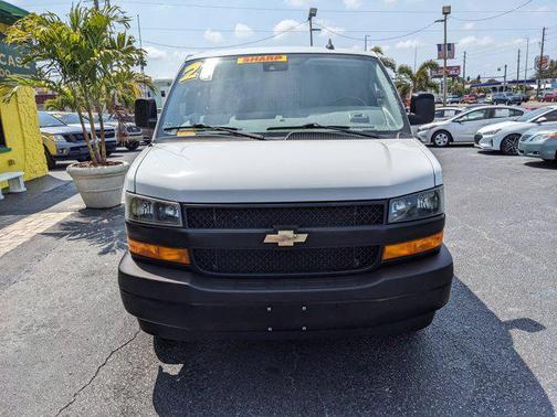 Summit White 2021 Chevrolet Express 2500 RWD 2500 Regular Wheelbase WT