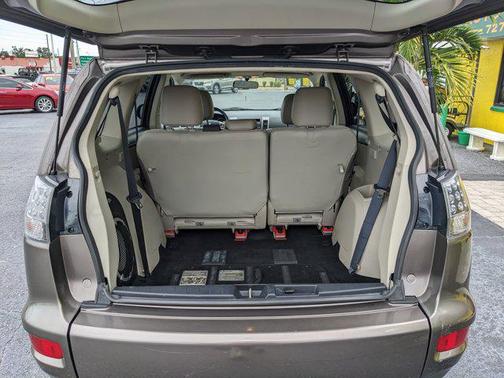 2011 Mitsubishi Outlander SE