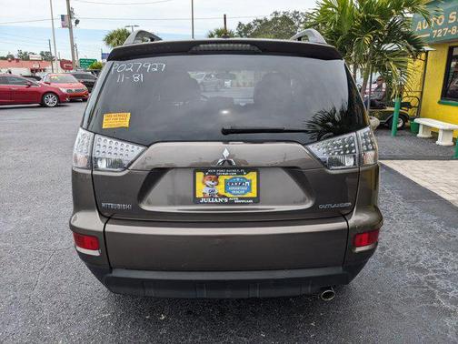 2011 Mitsubishi Outlander SE