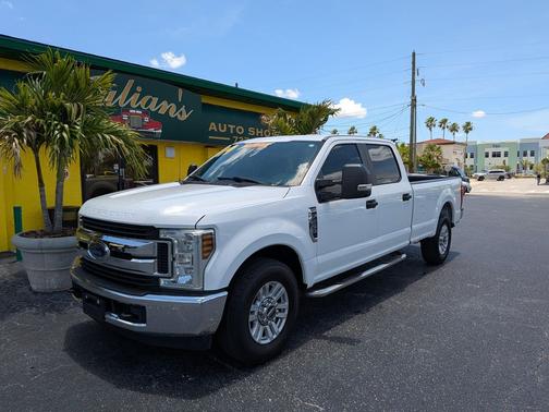 Oxford White 2019 Ford F-250 XL