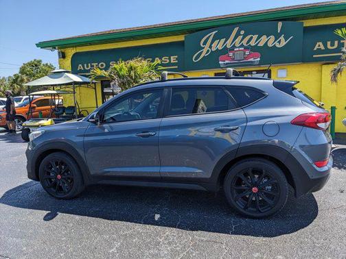 2017 Hyundai TUCSON Night