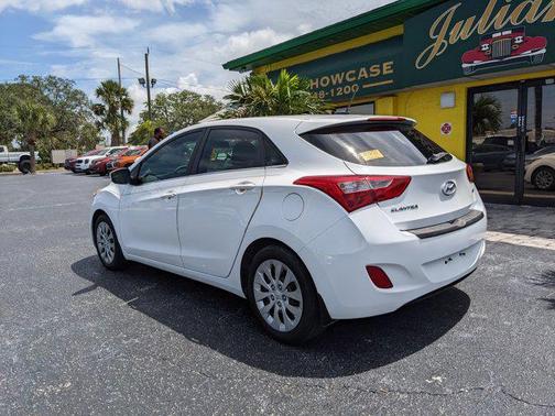2016 Hyundai Elantra GT Base